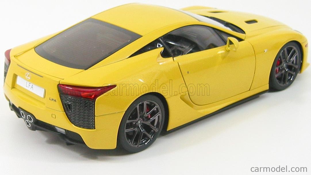 1/18 トヨタレクサスLFA 1/18 AUTOart Lexus LFA (Whitest White) Car Model
