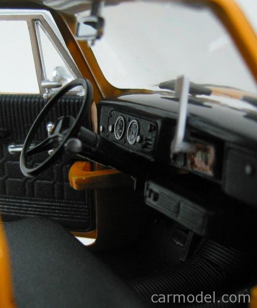 SUN-STAR 02503 Scale 1/18 | CHECKER SPECIAL A11 TAXI CAB LOS