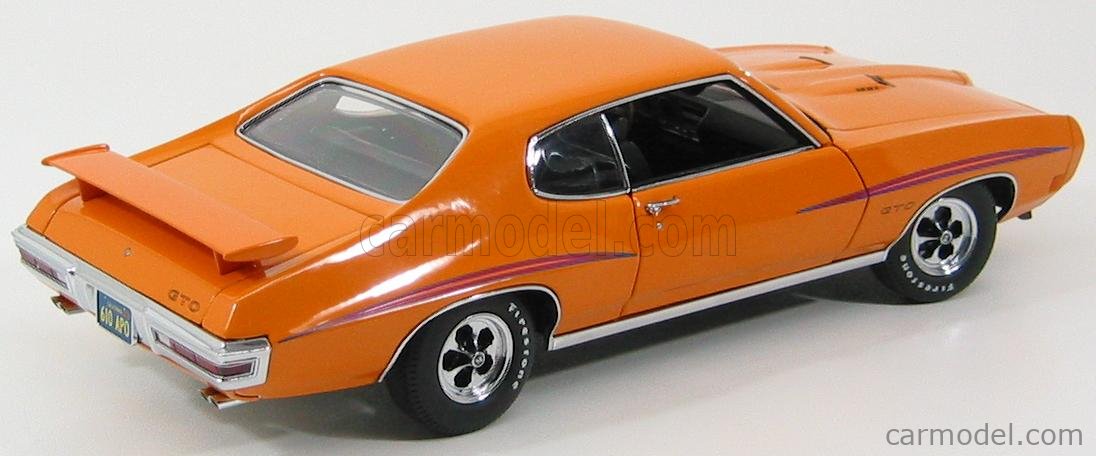 GMP G1801228 Scale 1/18 | PONTIAC GTO DOUBLE LANE RAM AIR IV 1970 ORANGE