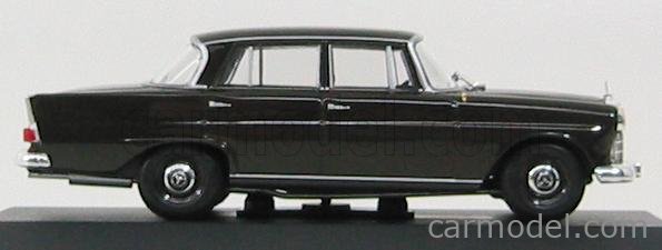 Minichamps 400037270 1/43 MERCEDES-BENZ 190 W110 1961 CROIX