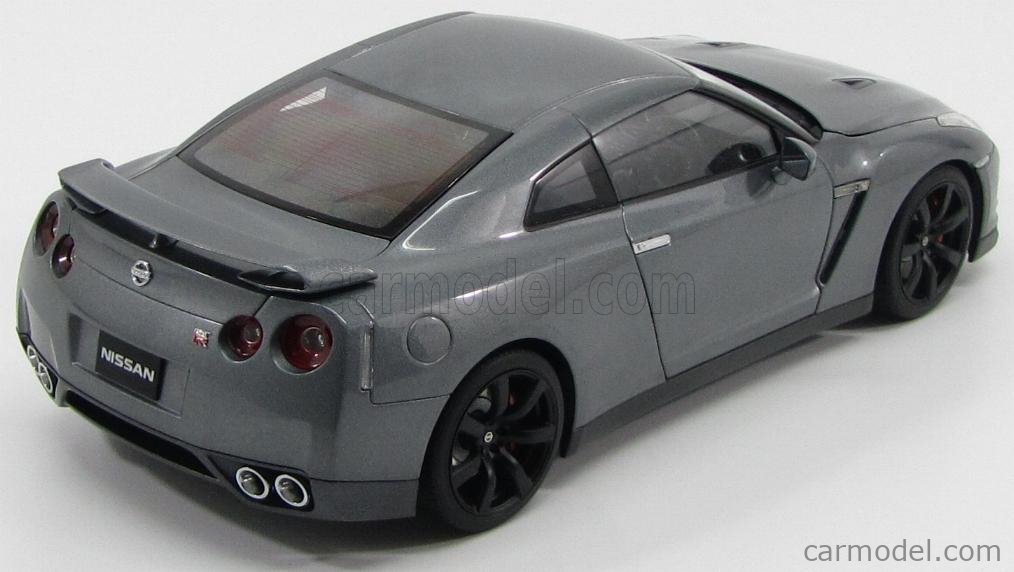 AUTOart Nissan GT-R (R35) 1/18スケール 1/18 1/18 Nissan GT-R (R35) Nismo Special Edition (Gray) Finished