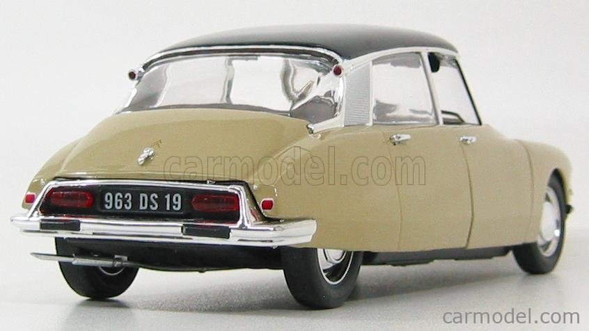 VEHICULES 1/18 Environ Et + Grands : SOLIDO CITROEN DS 19 Berline Gris Champagne Toit Noir 1963 1 18 Detail