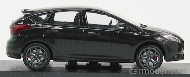 Ford Focus ST 2011 Noire 1/43 Minichamps