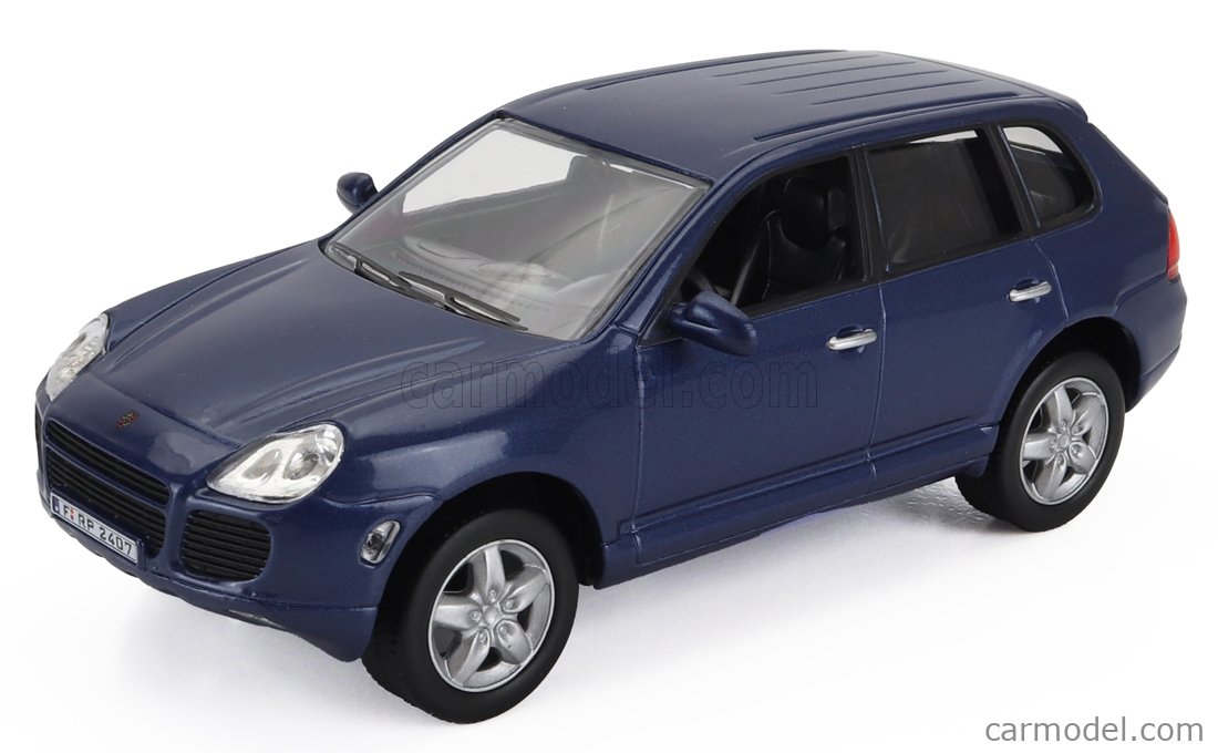 PORSCHE CAYENNE TURBO Blanc MINICHAMPS 1:43 de reference 436 066270