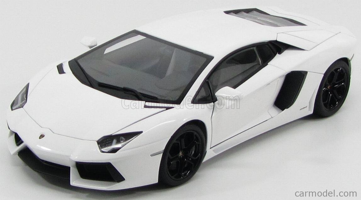 AUTOART 74663 Scale 1/18 | LAMBORGHINI AVENTADOR LP700-4 2011 WHITE