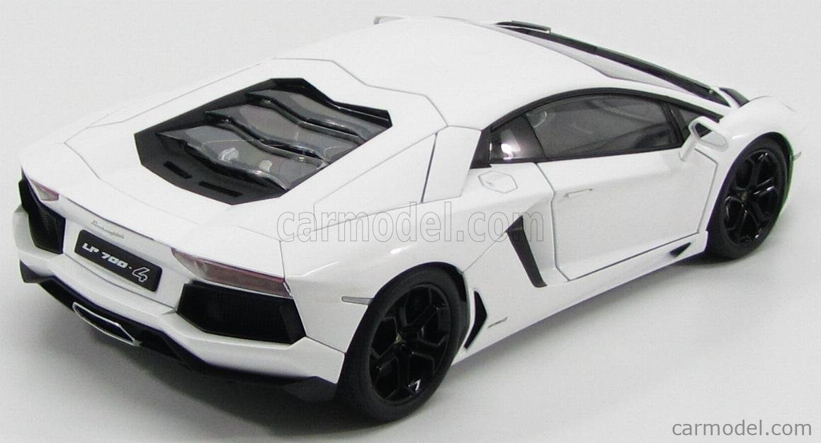 LAMBORGHINI - AVENTADOR LP700-4 2011