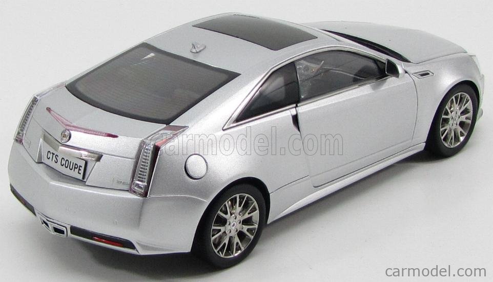 KYOSHO G005S Scale 1/18 | CADILLAC CTS COUPE 2010 SILVER