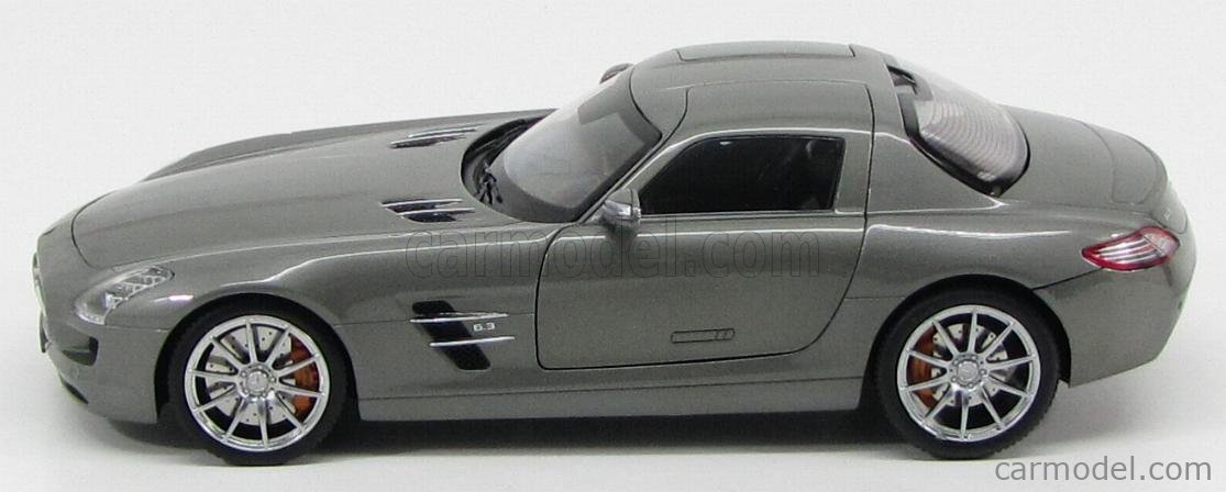 Welly Mercedes SLS AMG Coupé – Weiß, 1:24 Modellauto Mit öffnenden Türen