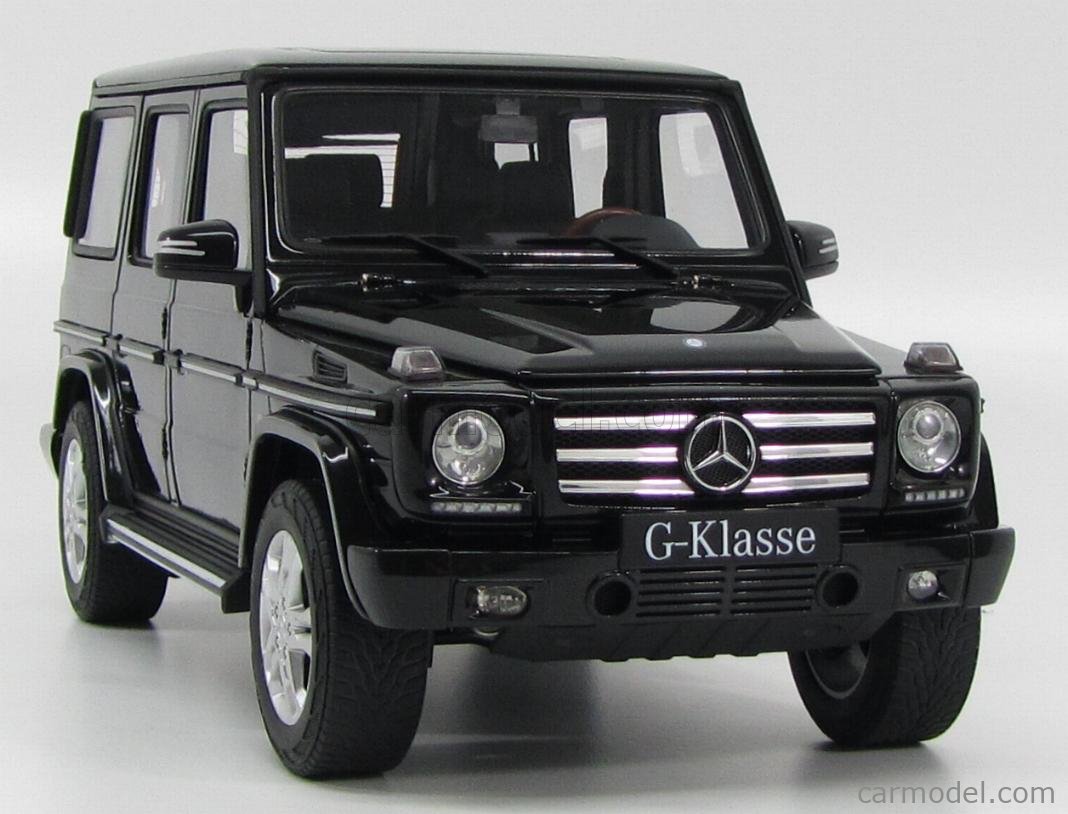 AUTOart Mercedes Benz G-Wagon 1:18ブラック 1/18 AUTOart Mercedes Benz G-Wagon LWB Smaragd Black w/ Box