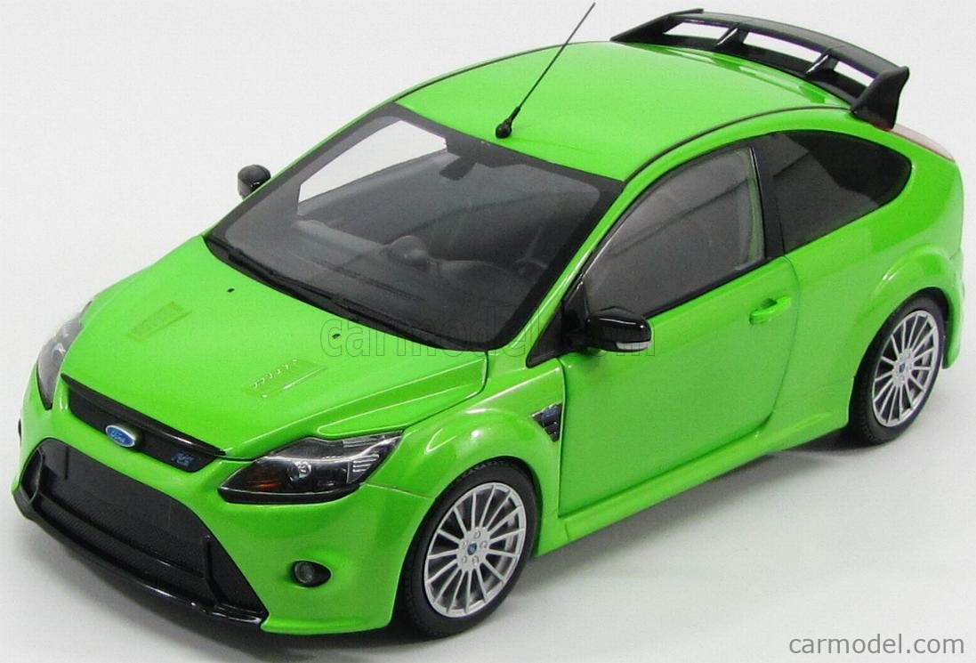 MINICHAMPS 100080001 Scale 1/18 | FORD ENGLAND FOCUS RS500 2010 GREEN