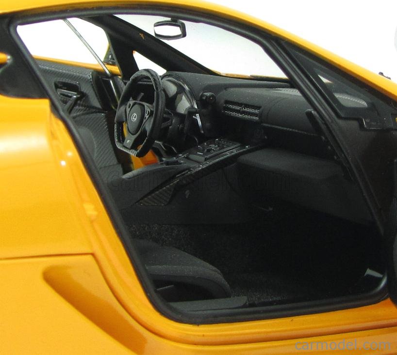 AUTOART 78836 Scale 1/18 | LEXUS LFA NURBURGRING PACKAGE
