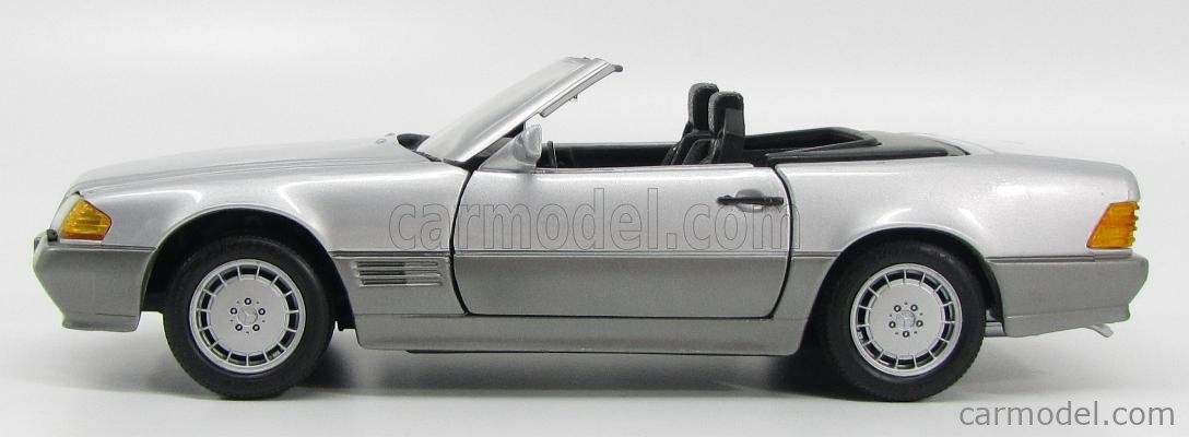 REVELL 08801 Scale 1/18 | MERCEDES BENZ SL-CLASS SL500