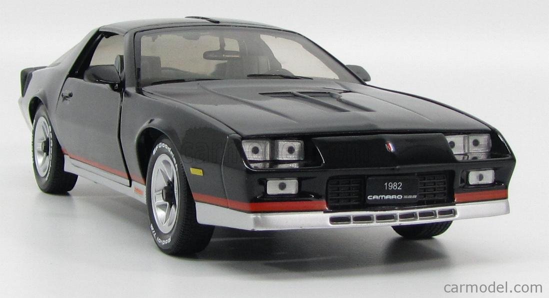 SUN-STAR 01927 Scale 1/18 | CHEVROLET CAMARO Z/28 COUPE 1982 BLACK