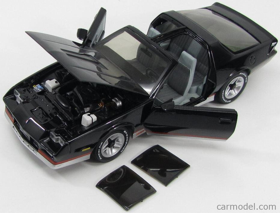 SUN-STAR 01927 Scale 1/18 | CHEVROLET CAMARO Z/28 COUPE 1982 BLACK
