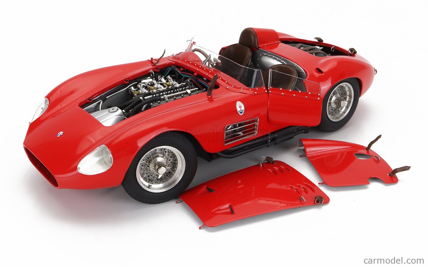 CMC M105 Scale 1/18 | MASERATI 300S SPIDER OPEN 1956 RED CMC M105 Scale 1/18 | MASERATI 300S SPIDER OPEN 1956 RED