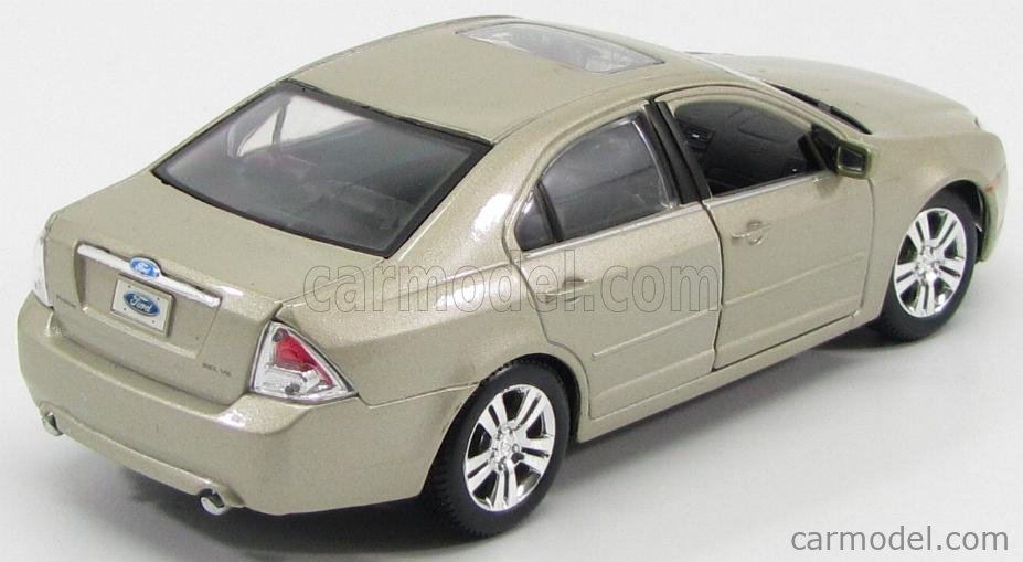 MAISTO 31999 Scale 1/24 | FORD USA FUSION 2006 GOLD MET