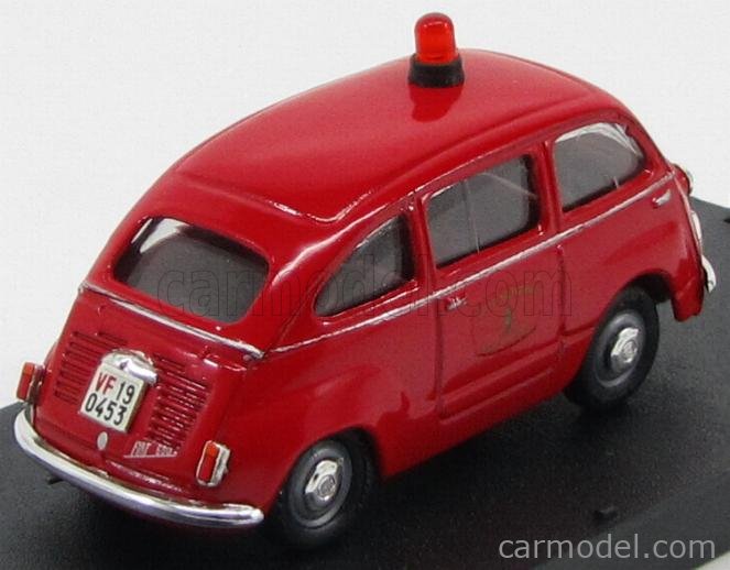 DIE CAST FIAT 600 1959 - ÉCHELLE 143 EUROPE DE L'EST