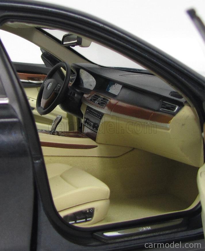 KYOSHO 08781CBK Scale 1/18 | BMW 7-SERIES 750Li (F02) 2009 CITRINE