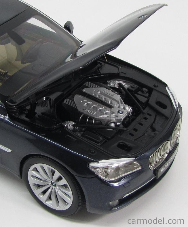 KYOSHO 08781CBK Scale 1/18 | BMW 7-SERIES 750Li (F02) 2009 CITRINE