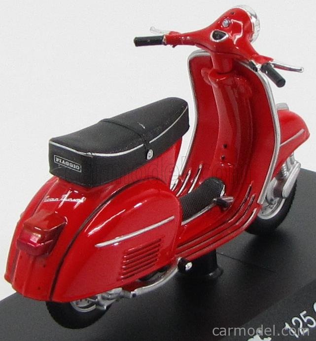 EDICOLA VESPAC034 Scale 1/18 | PIAGGIO VESPA 125 GTR 1971 RED