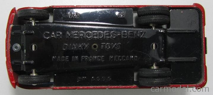 Dinky Toys 541 - Mercedes-Benz petit autocar Rouge/Crème 1:50, Atlas 2576057 - Collection Dinky Toys 541 - Mercedes-Benz petit autocar Rouge/Crème 1:50, Atlas 2576057 - Collection