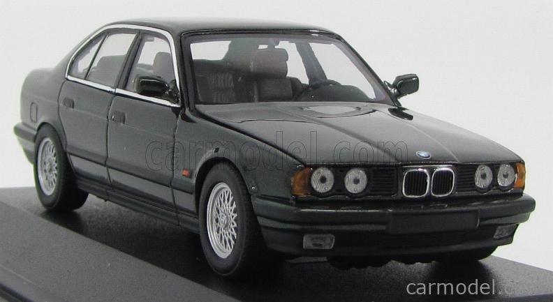 BMW M5 (E34) 1/43 スケールモデル 1/43 1989 BMW M5 E34 Schabak white diecast model car 5er 5