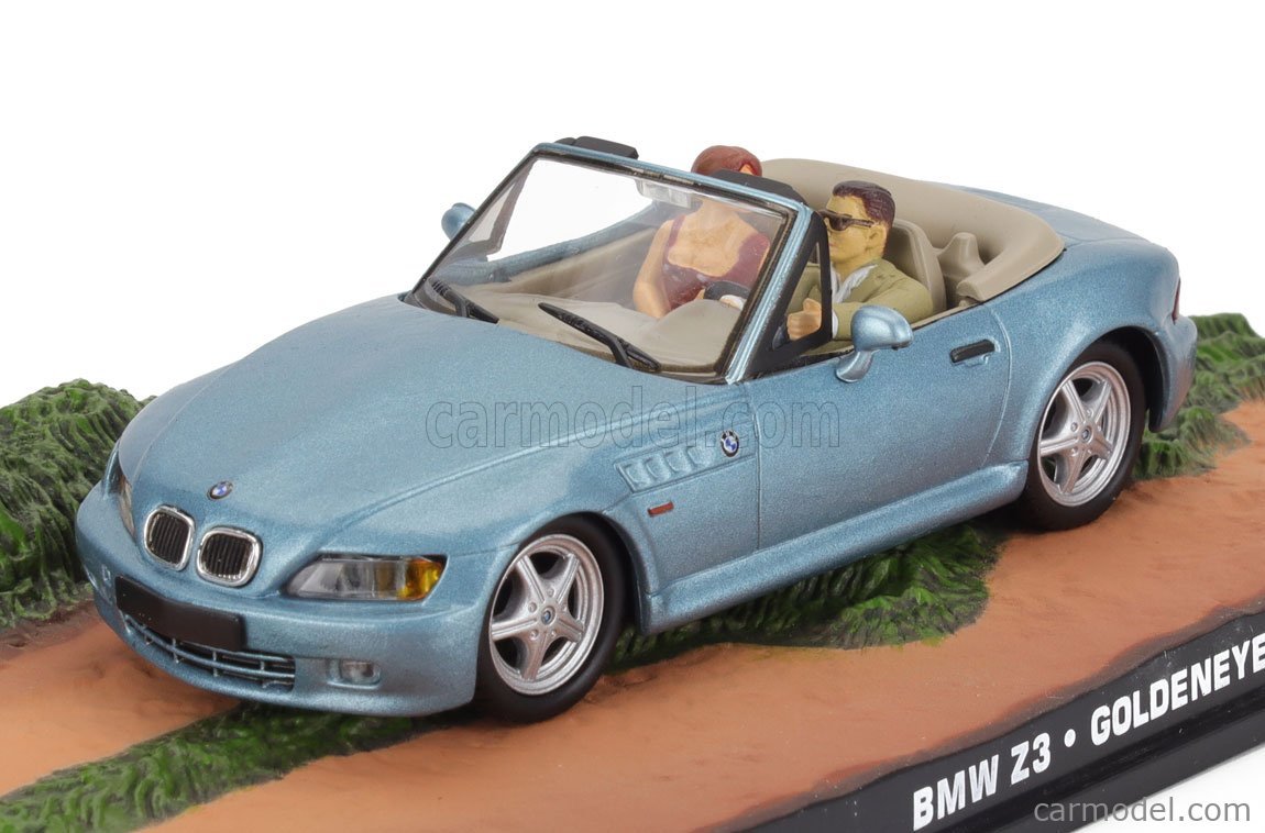 美品【007 james bond】BMW Z3 1/43スケールのミニカー BMW Z3 Roadster Blue Metallic James Bond 007 