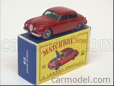 MATCHBOX 65 Scale 1/66 | JAGUAR MK II 3,8 SEDAN RED