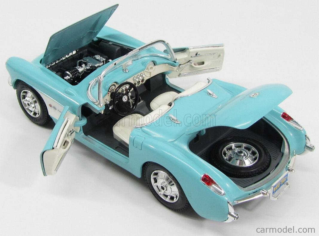 BURAGO 3024 Scale 1/18 | CHEVROLET CORVETTE SPIDER 1957 LIGHT BLUE