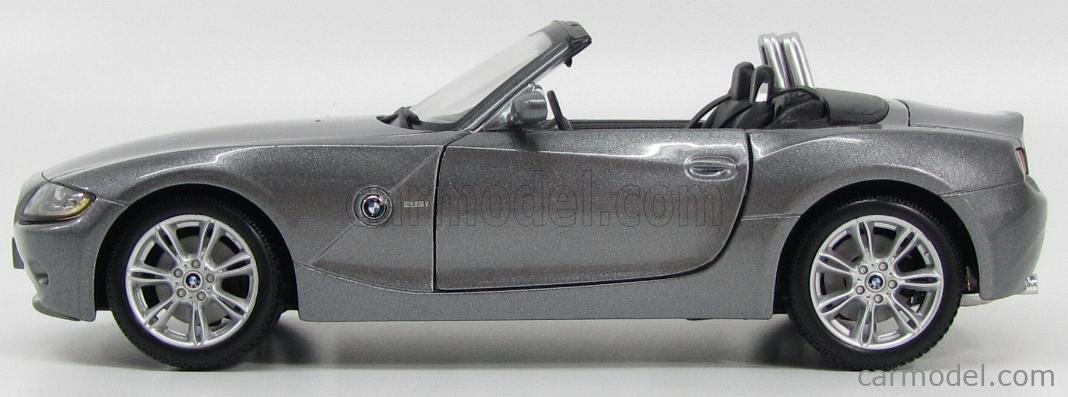 MAISTO 31654G Scale 1/18 BMW Z4 SPIDER 2003 GREY MET