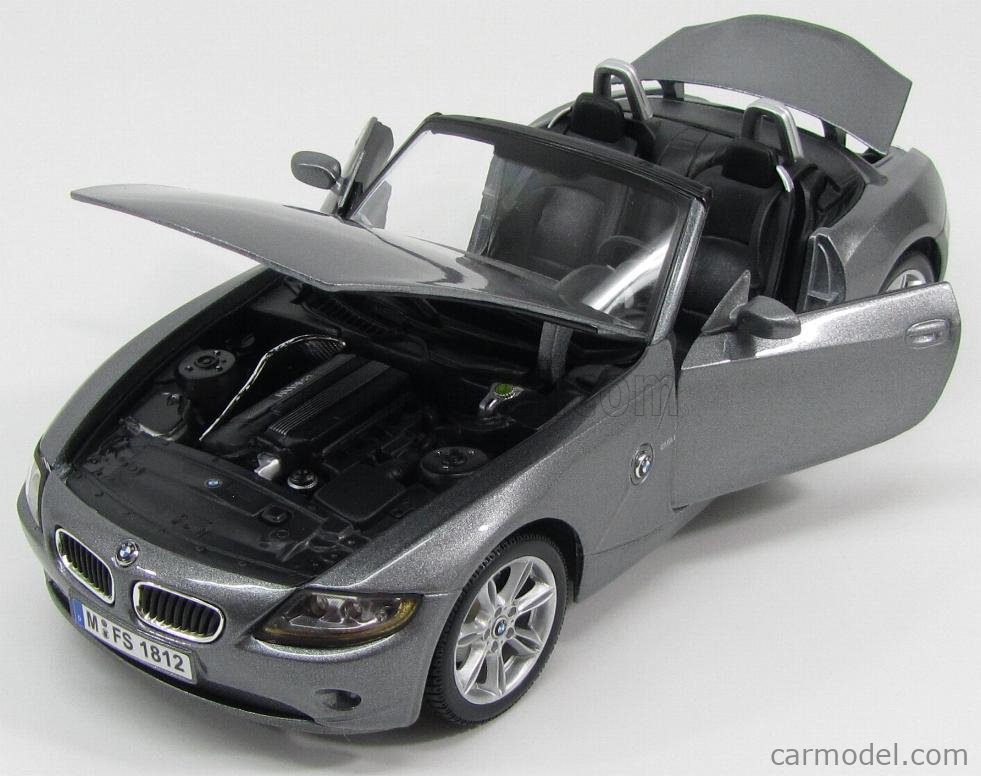 MAISTO 31654G Scale 1/18 BMW Z4 SPIDER 2003 GREY MET