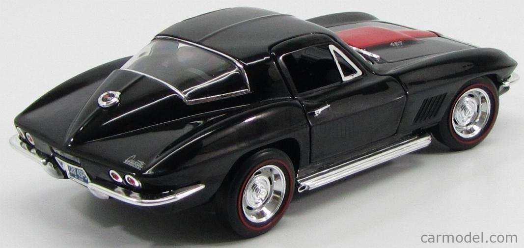 Summit Gifts AMM1176 1:18 Scale 1967 Chevrolet Corvette