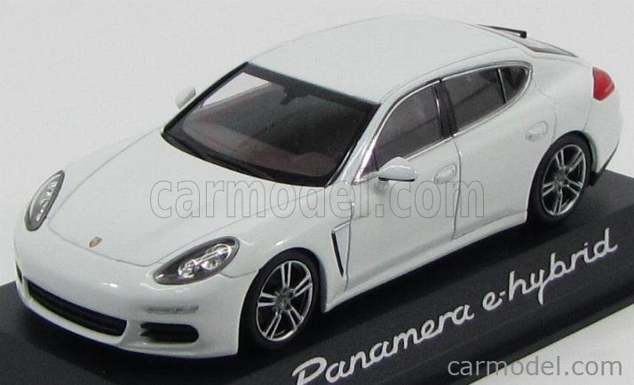 870 067104-1:87 schwarz 2015 Minichamps Porsche Panamera 4 S