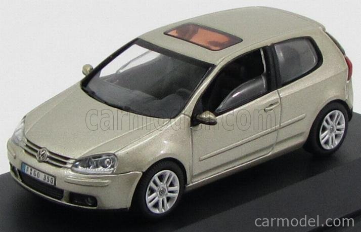 vw golf 5 V 2003 schuco model 1/43 silver +GRATI