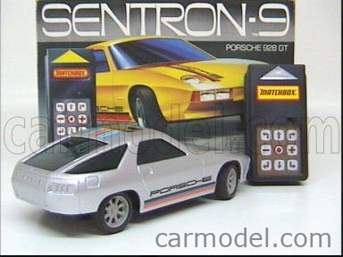 MATCHBOX PLAST CV1 Scale 1/20 | PORSCHE 928 GT SENTRON-9 SILVER
