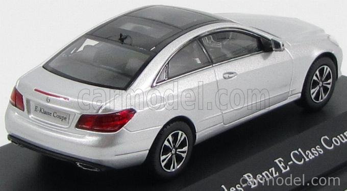 SCHUCO B66960121 Scala 1/43  MERCEDES BENZ A-CLASS W176 2012 ZIRRUS WHITE