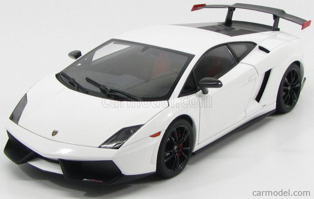 AUTOART 74693 Scale 1/18 | LAMBORGHINI GALLARDO LP570-4 SUPER TROFEO  STRADALE 2011 WHITE