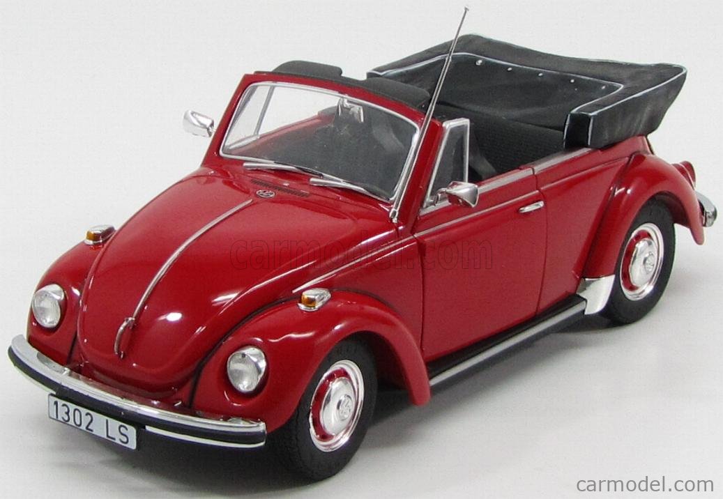 REVELL 08470 Scale 1/18 VOLKSWAGEN BEETLE 1302 LS CABRIOLET 1970 RED