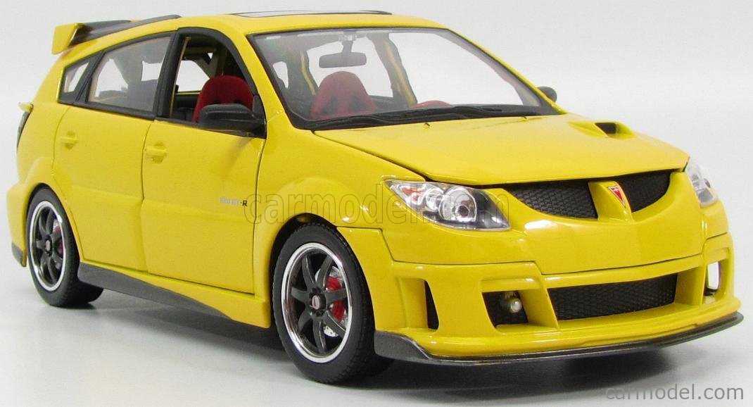 LUCKY-DIECAST LCD92508Y Scale 1/18 | PONTIAC VIBE GTR 4-DOOR 2003 YELLOW