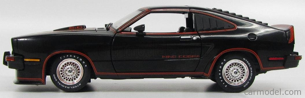 1/18　GREENLIGHT　1978　マスタング　コブラ2　COBRA　黒 Greenlight 1:18 Ford Mustang 2 King Cobra year 1978 dark