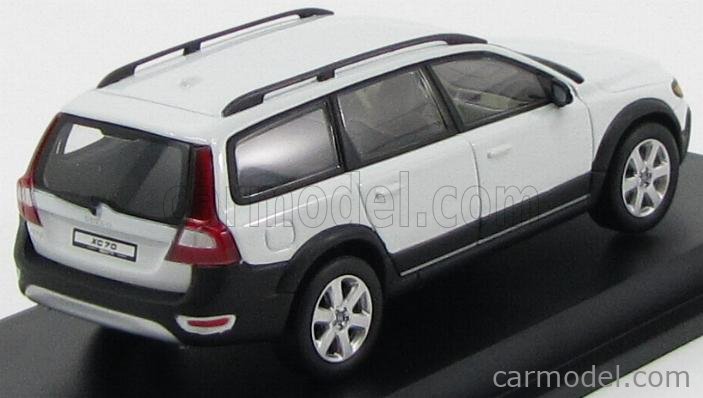 Mini Car 1/43 Volvo V70 Ice Silver Series Dealer Model | eBay