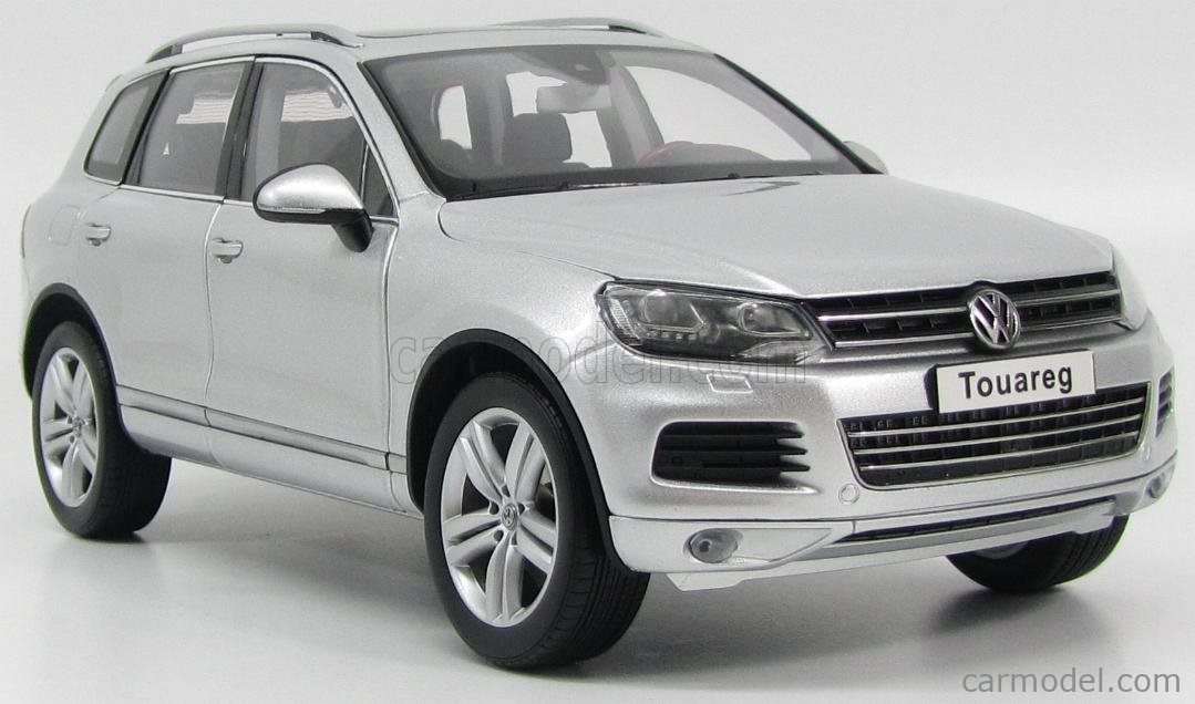 KYOSHO 08822CS Scale 1/18 | VOLKSWAGEN TOUAREG V6 TSI BLUE MOTION