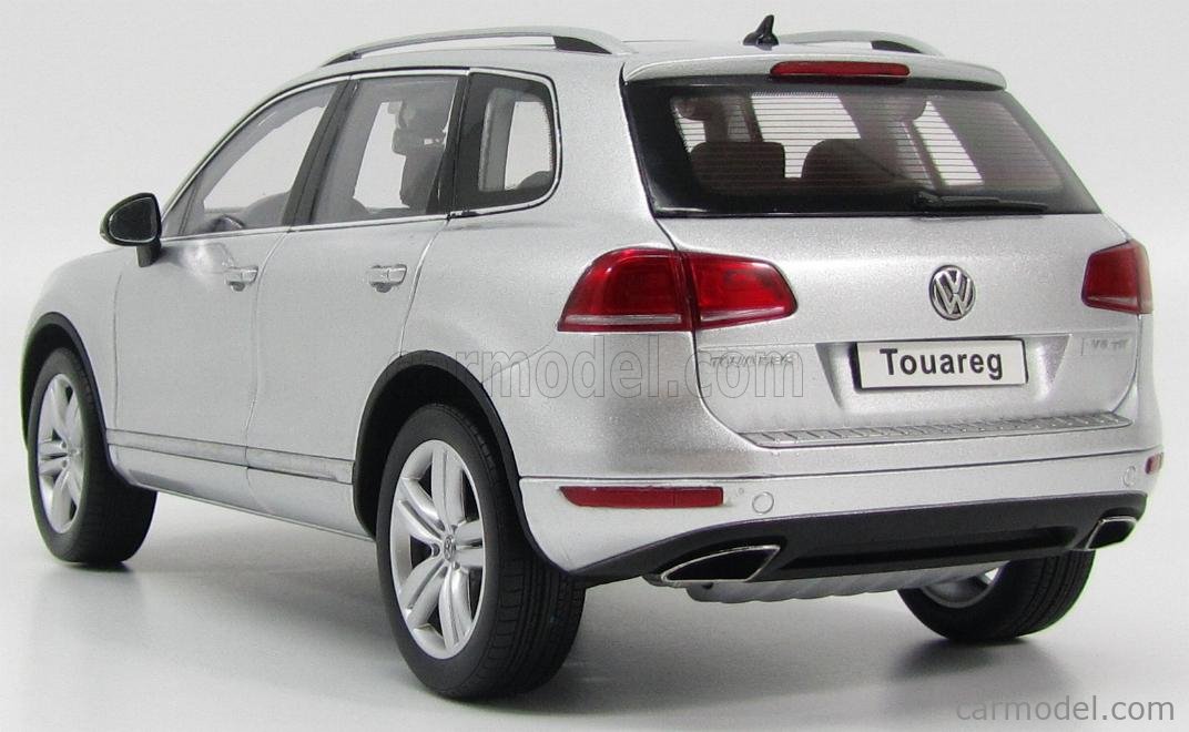 KYOSHO 08822CS Scale 1/18 | VOLKSWAGEN TOUAREG V6 TSI BLUE MOTION