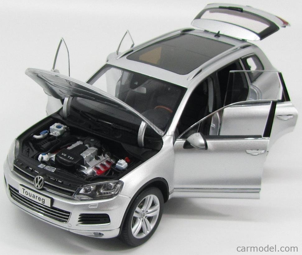 KYOSHO 08822CS Scale 1/18 | VOLKSWAGEN TOUAREG V6 TSI BLUE MOTION