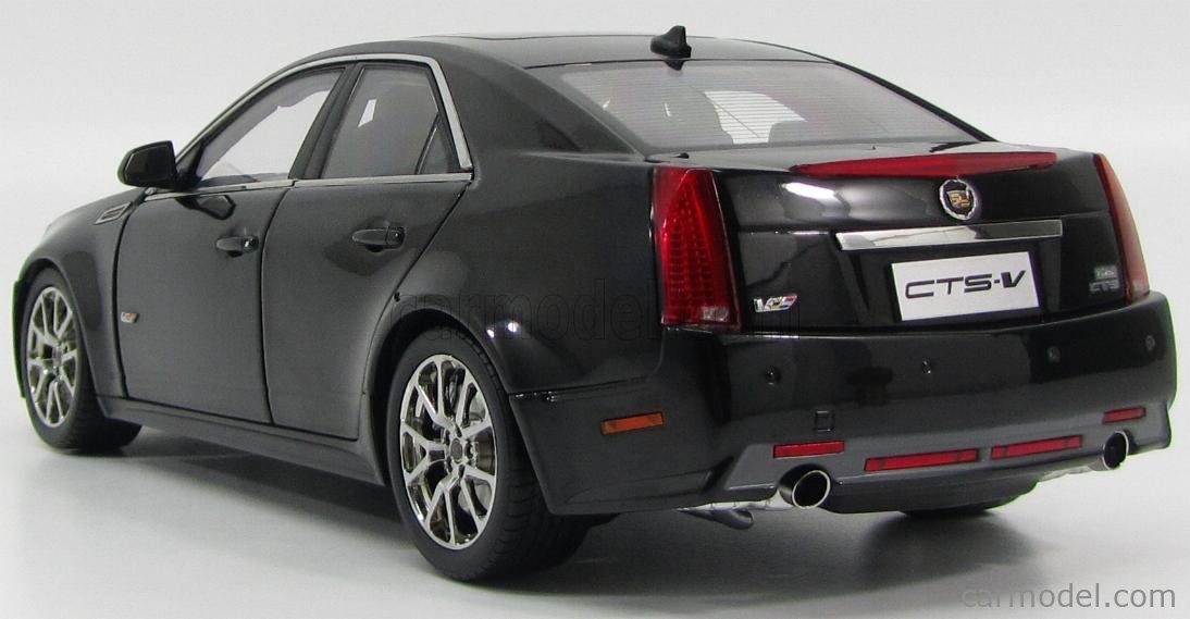京商 Cadillac CTS(レッド) 1/18 スケールモデル