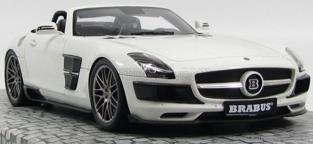 Minichamps 1:18 Brabus 700 Biturbo coupe year 2013 pearl