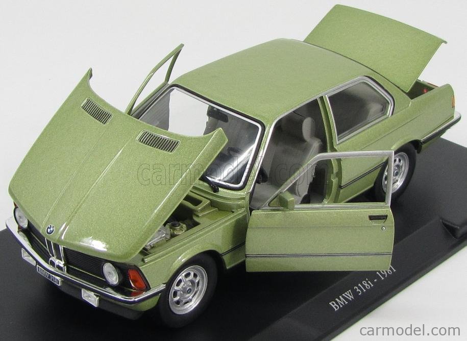 WHITEBOX WB124015 Scale 1/24 | BMW 3-SERIES 318i (E21) 1981