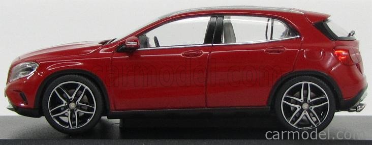 Mercedes-Benz GLA ミニカー 1/43 Amazon | メルセデス ベンツ GLA 1/43 ミニカー 白 | ミニカー