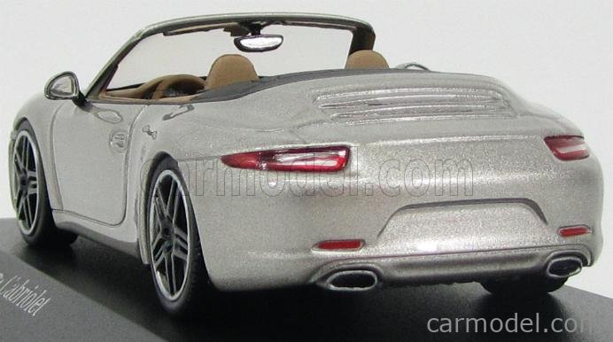Miniature Porsche 911 Carrera 2004 Blanche Minichamps 1/43, Neuve