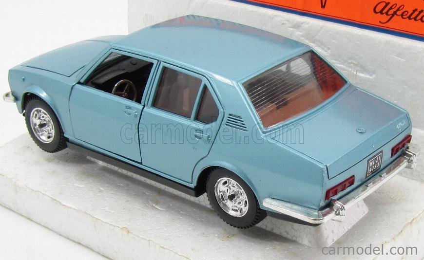 MEBETOYS MATTEL 8566 Scale 1/25 | ALFA ROMEO ALFETTA 1,8 LIGHT BLUE MET